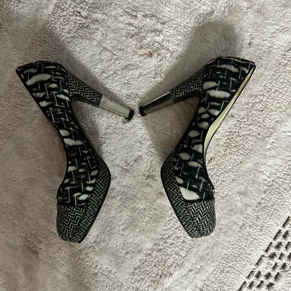 👠 CHANEL Patterned Heels/Pumps - Picture 4 of 7